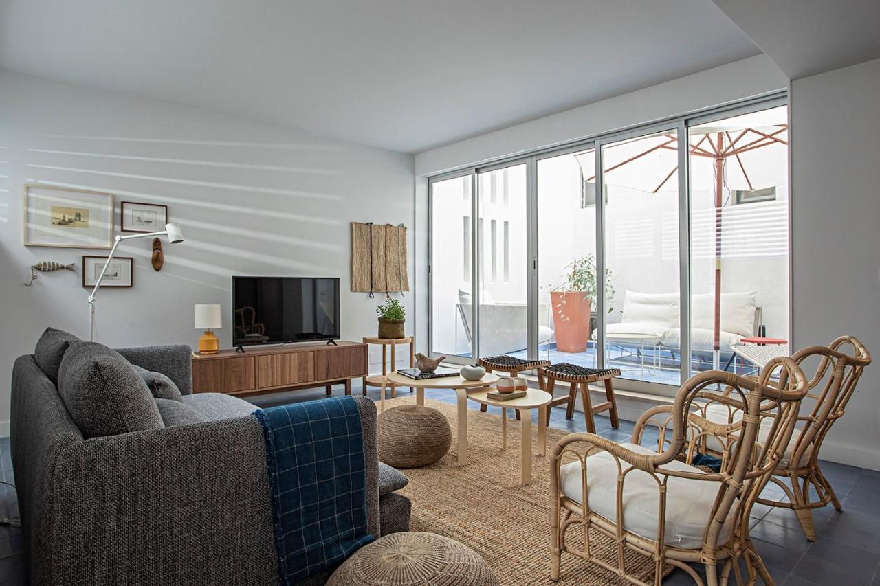 Piso Azul Premium Apartments In Bairro Alto By Lovelystay リスボン エクステリア 写真